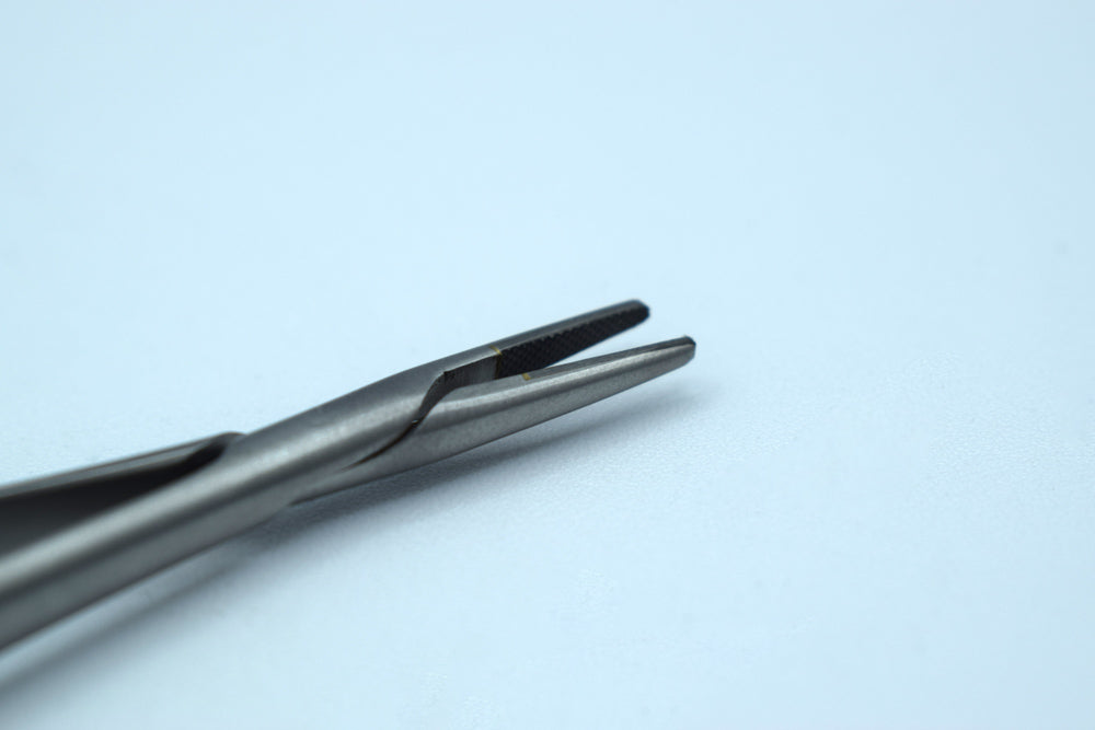 Castroviejo TC inset Round Handle Straight 14cm Needle Size 5-0,6-0,7-0 Cod 1004-27.